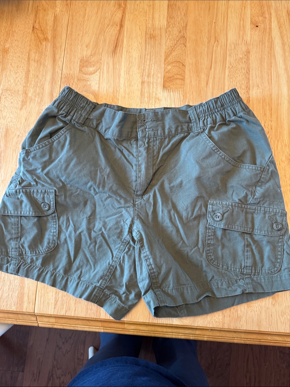 Women’s Olive Cargo Pocket Shorts with Elastic Waist